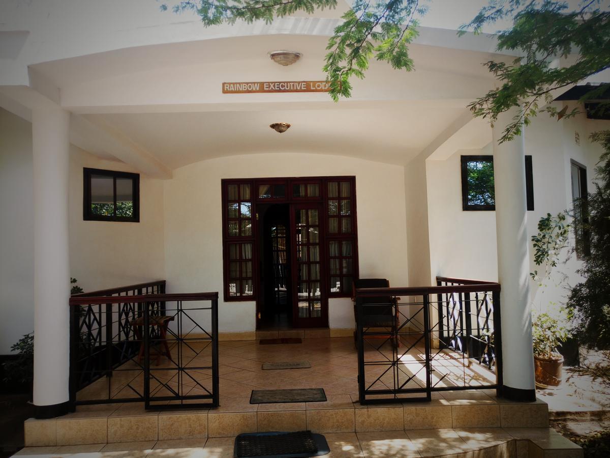 Rainbow Executive Lodge Boma la Ngombe Dış mekan fotoğraf