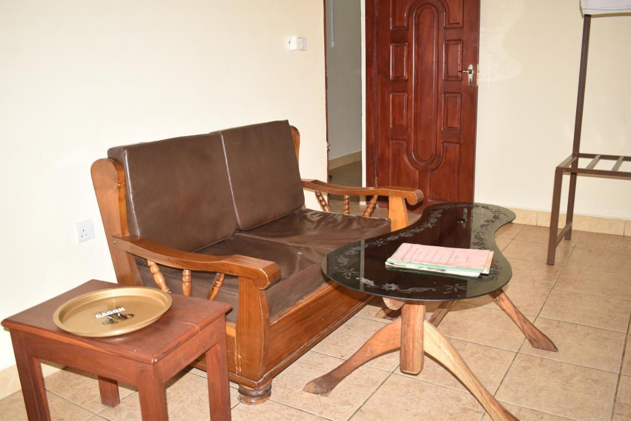 Rainbow Executive Lodge Boma la Ngombe Dış mekan fotoğraf