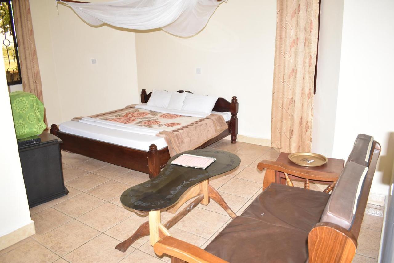 Rainbow Executive Lodge Boma la Ngombe Dış mekan fotoğraf