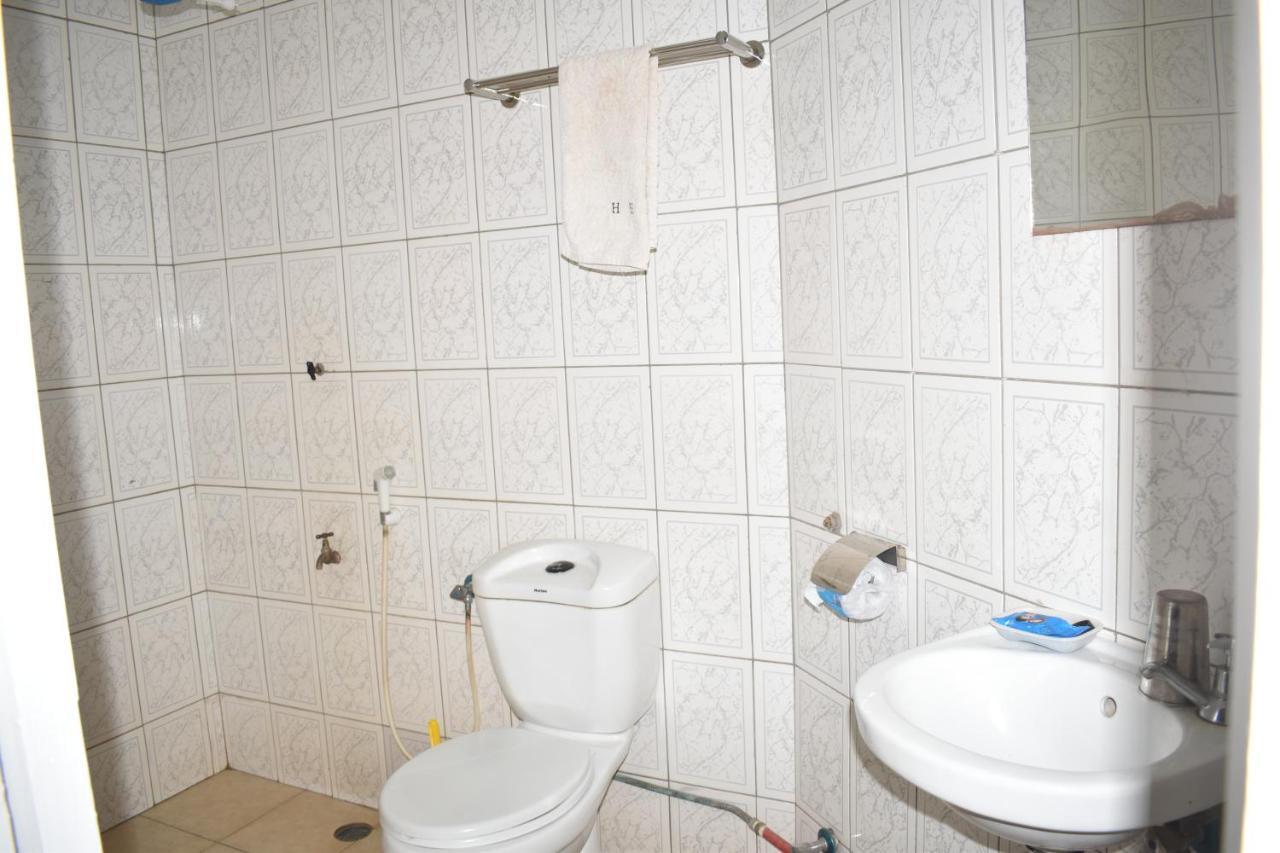 Rainbow Executive Lodge Boma la Ngombe Dış mekan fotoğraf