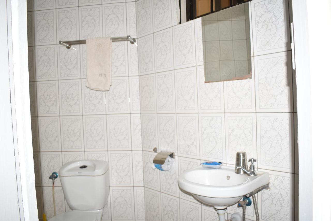 Rainbow Executive Lodge Boma la Ngombe Dış mekan fotoğraf