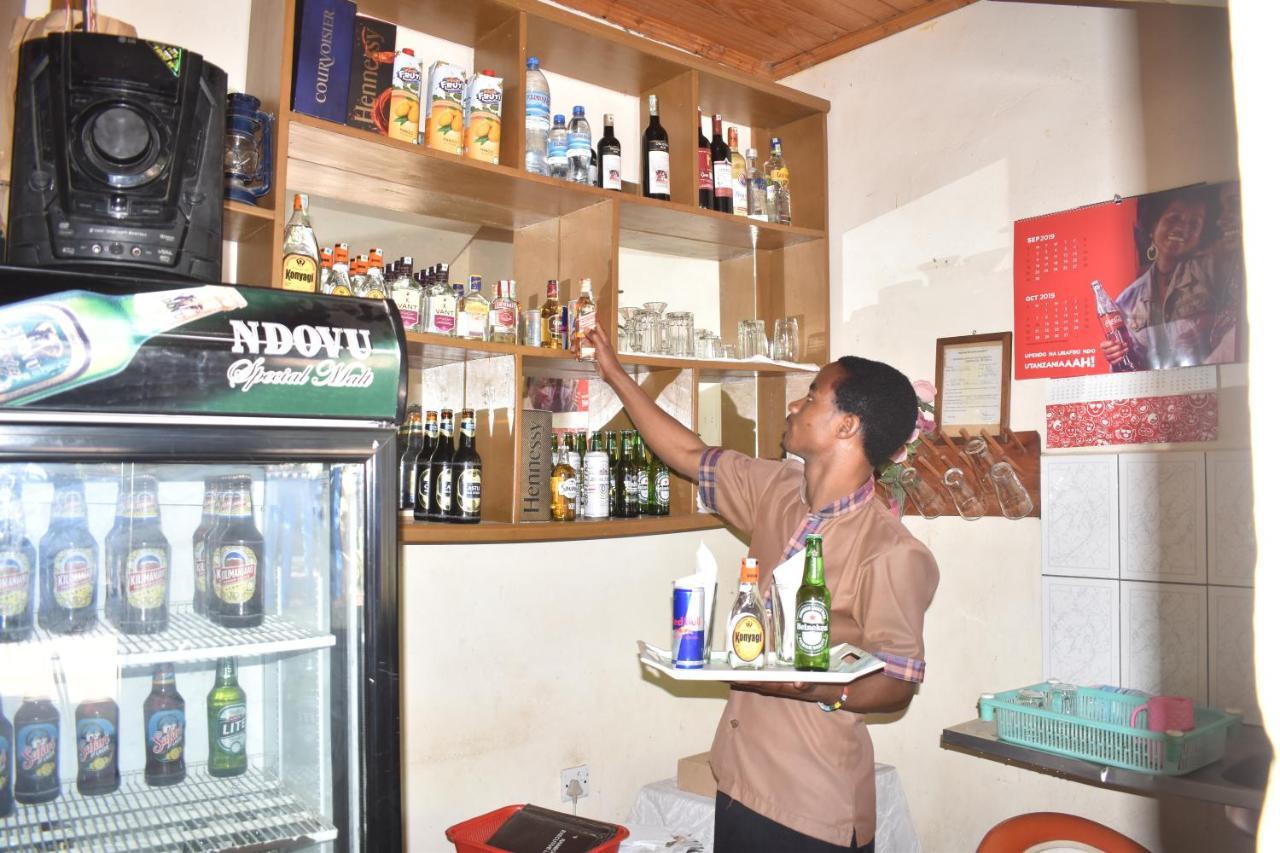 Rainbow Executive Lodge Boma la Ngombe Dış mekan fotoğraf