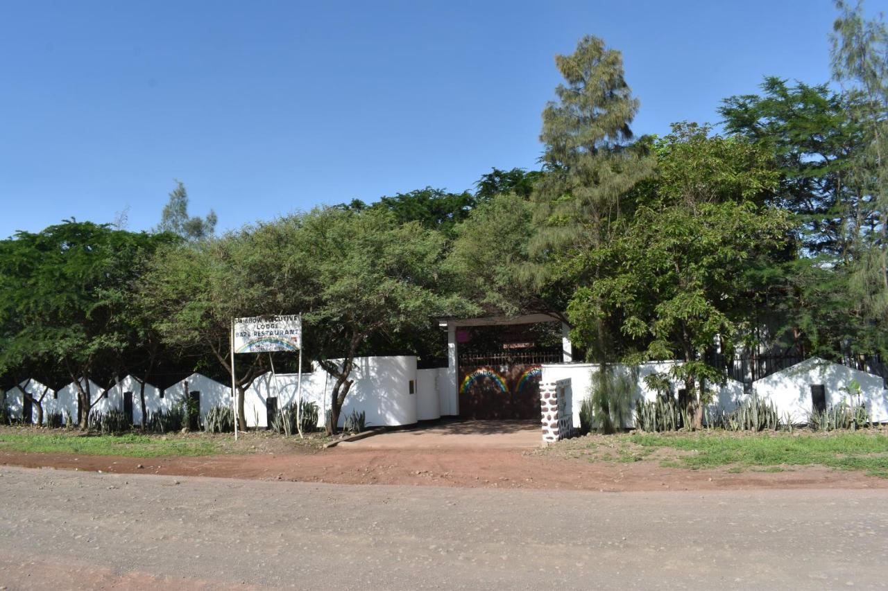 Rainbow Executive Lodge Boma la Ngombe Dış mekan fotoğraf